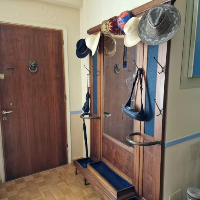 Classic Apartment In Каламата Экстерьер фото