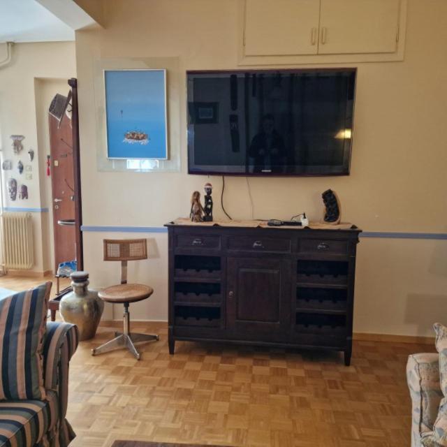 Classic Apartment In Каламата Экстерьер фото